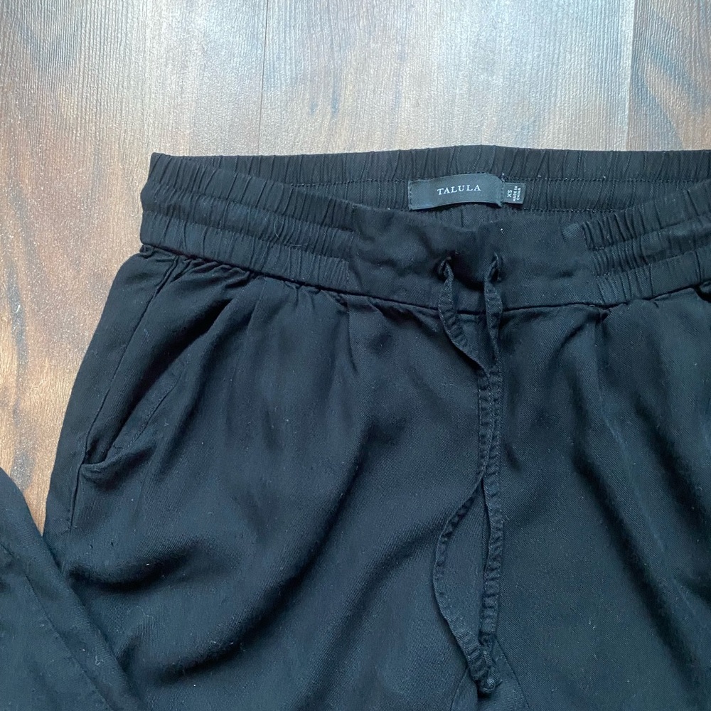 Aritzia Joggers